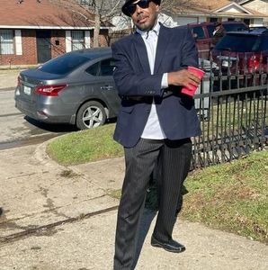 Meet your Posher, Ronald